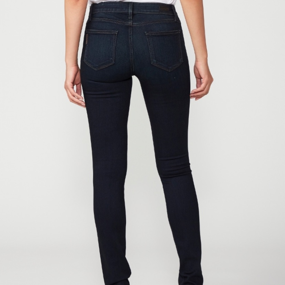 Paige Skyline Skinny Jeans Dark Wash Size 24 like new